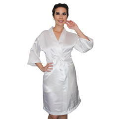 Bata Personalizada de Satín color Blanca
