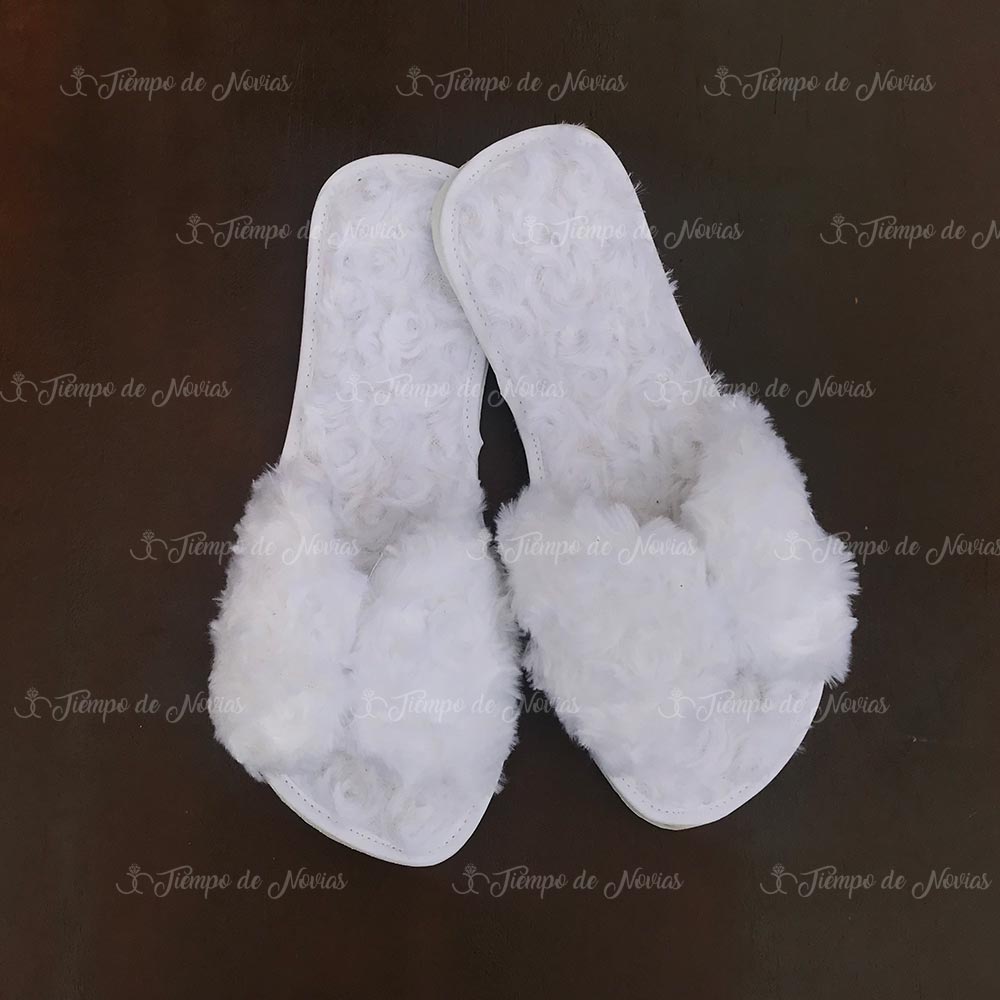 Pantufla para evento tipo moño Color Blanca